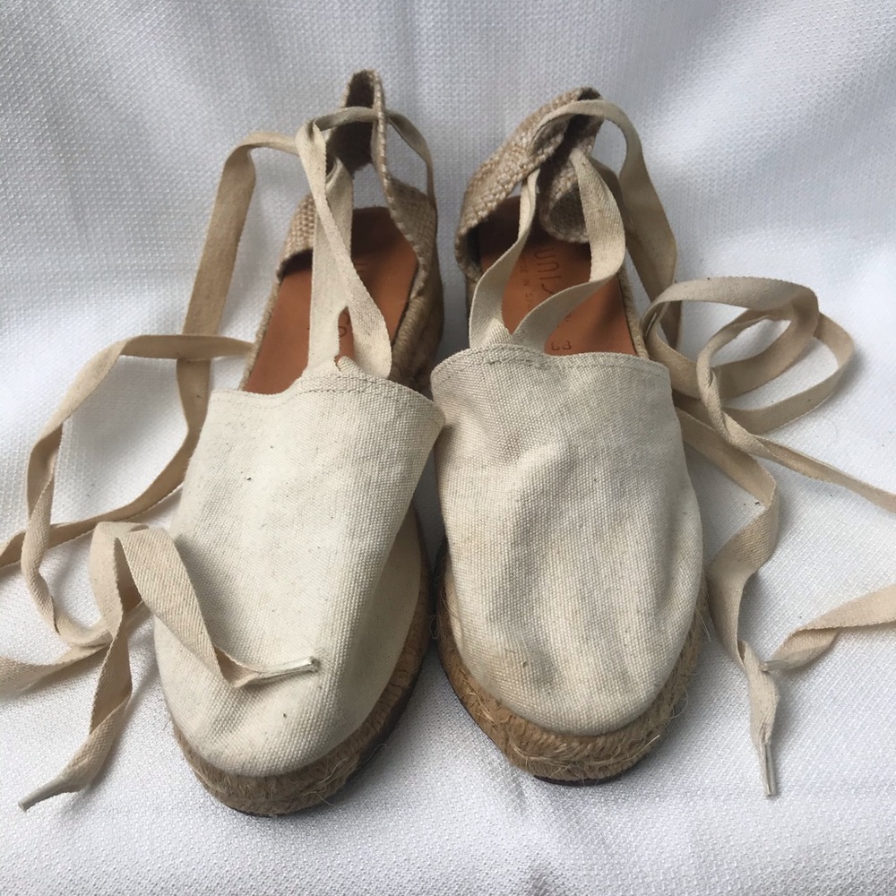 Woman’s vintage shoes